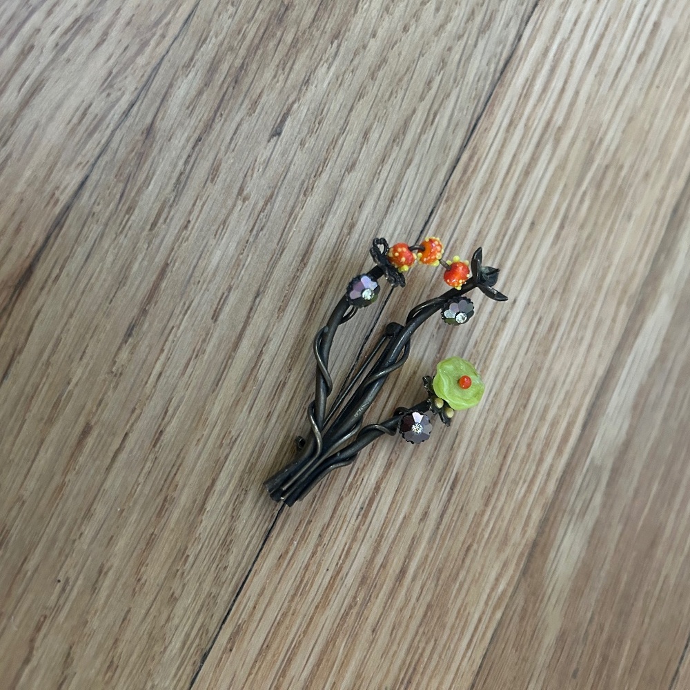 Flower brooch